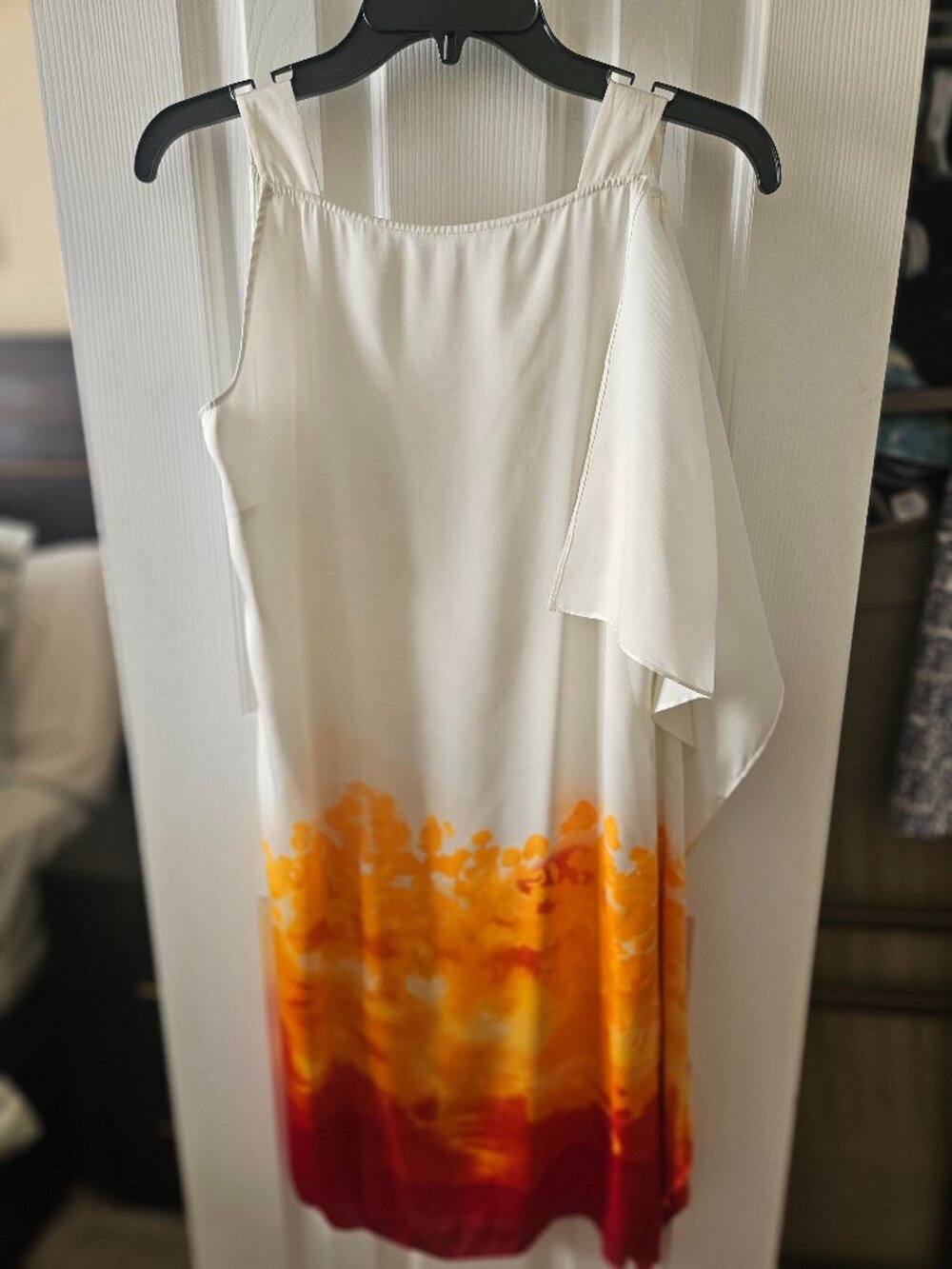 Short creme dress
